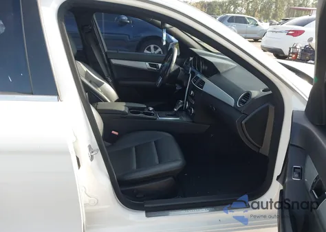 2013 Mercedes-Benz C 250 Luxury/Sport from USA, damaged, VIN WDDGF4HB9DA828192